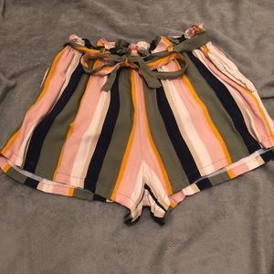 Paper bag waist shorts with pockets!